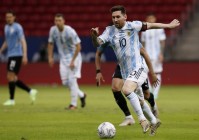 美洲杯阿根廷诡异判罚图片:美洲杯阿根廷诡异判罚图片高清